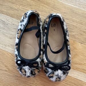 GAP Kids Fuzzy Leopard Slippers